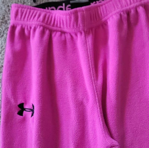 UNDER ARMOR SIZE 6X PINK BLACK BOTTOMS - Picture 3 of 3